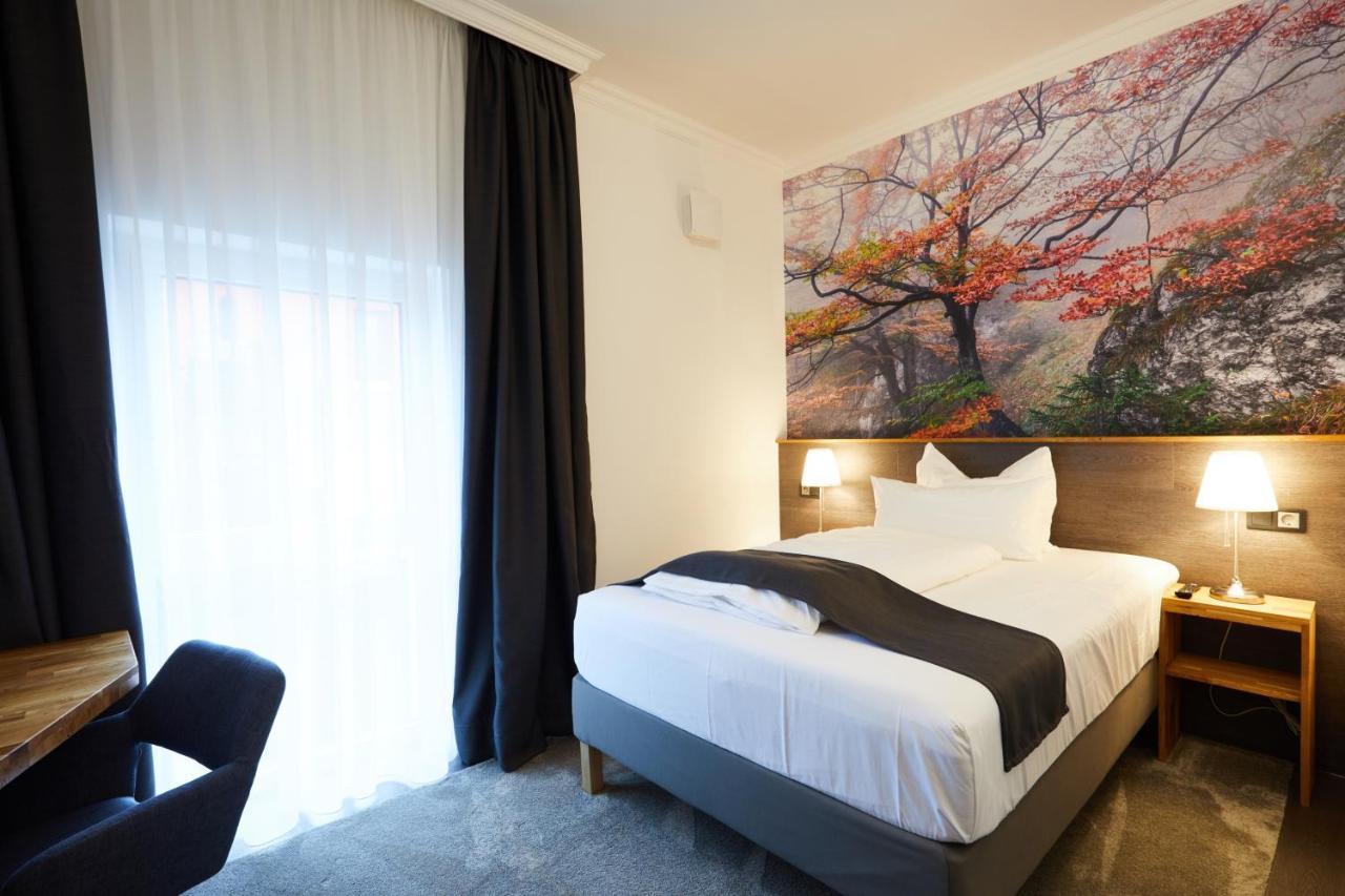 Hotel Garni Am Schloss Kottenheim 외부 사진